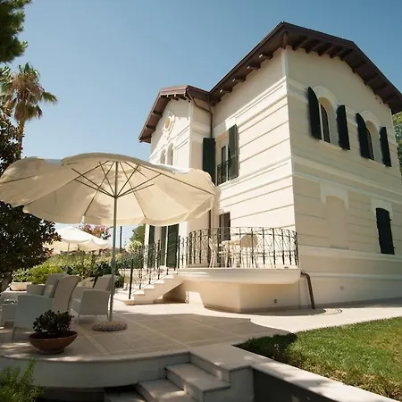 Qui Dove Il Mare Luccica *