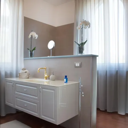 Qui Dove Il Mare Luccica 바스토