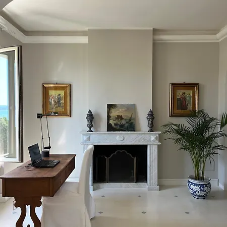 Qui Dove Il Mare Luccica *