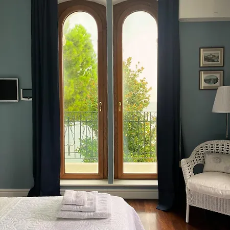 Qui Dove Il Mare Luccica Vasto